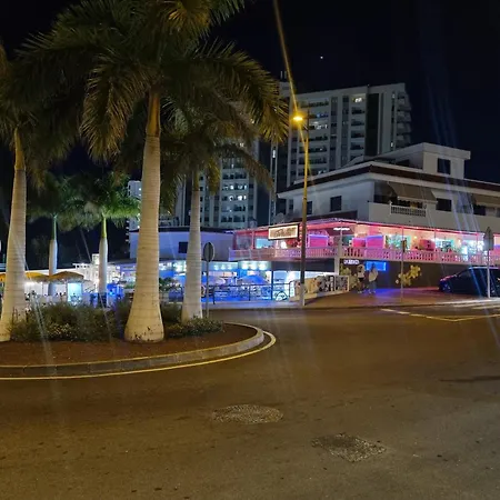 Ocean Sunset View, Air Conditioned, Renovated *
